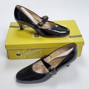 Vintage 60s Johansen Patent Leather Mary Janes NOS